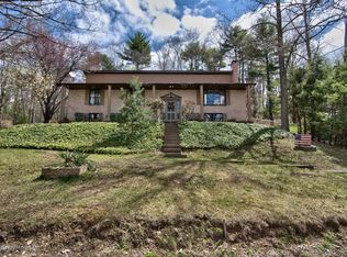 411 Sorbertown Hl, Hunlock Creek, PA 18621