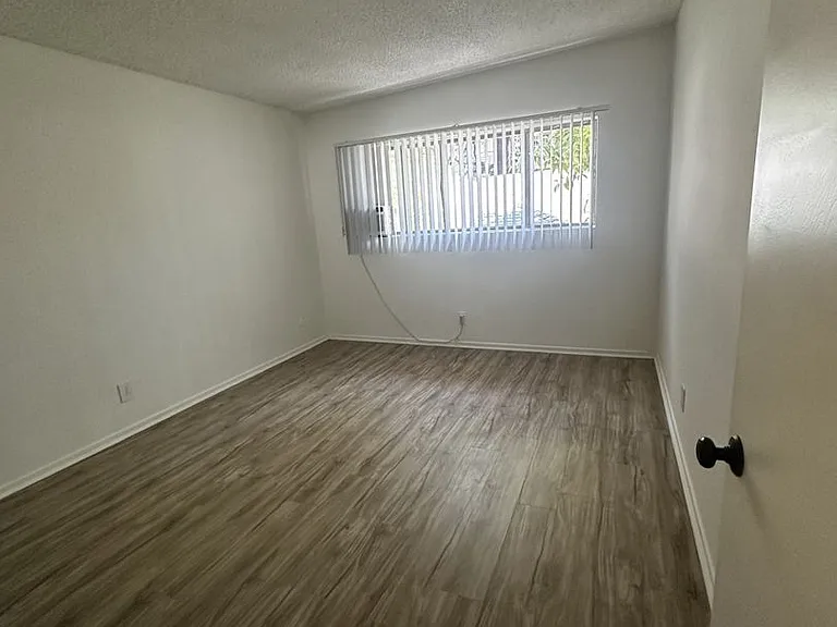 1156 Alameda Ave — Photo 18