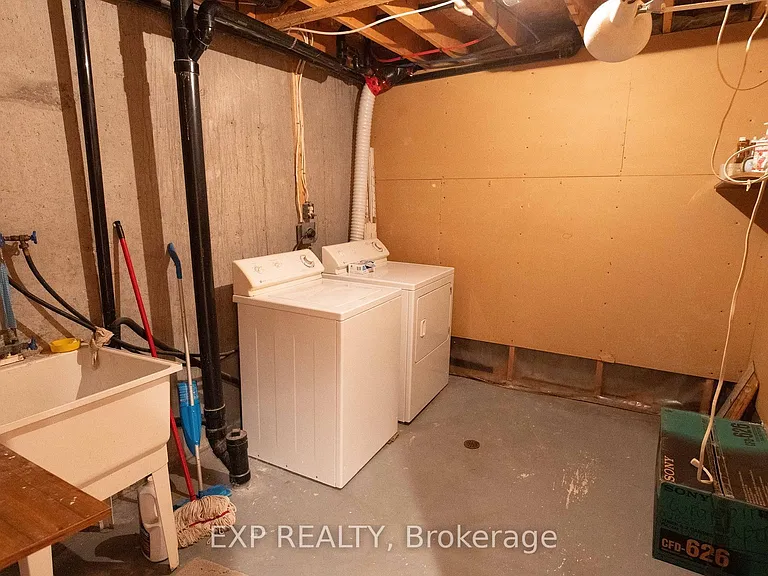 710 Coronation Ave #7 — Photo 24