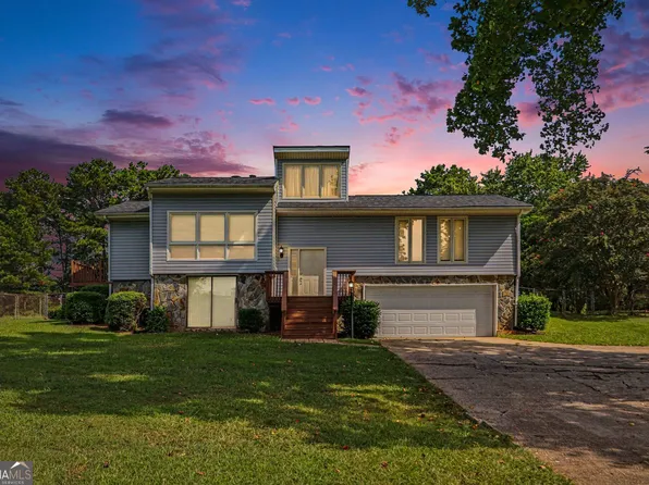 114 Meadowland Trl, Lagrange, GA 30240