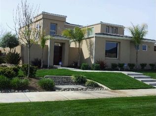 822 7th St, Ripon, CA 95366