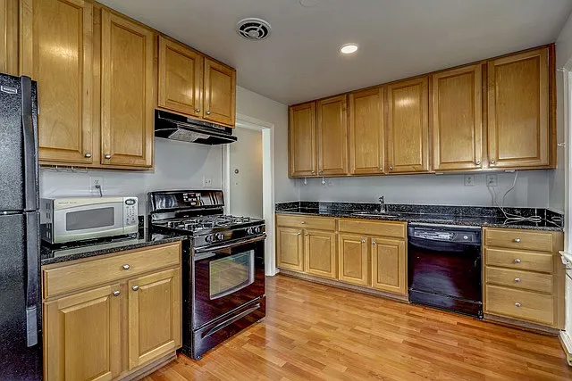 2601 Washington Blvd — Photo 2