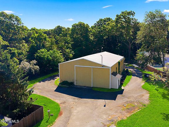2nd image of 1198 Maxim Southard Road