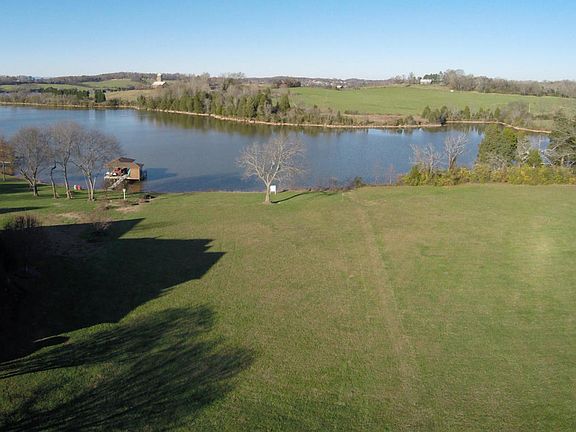 3rd image of Riverbrook Dr