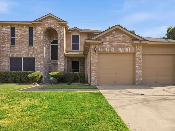 908 Chauvin Dr, Cedar Hill, TX 75104
