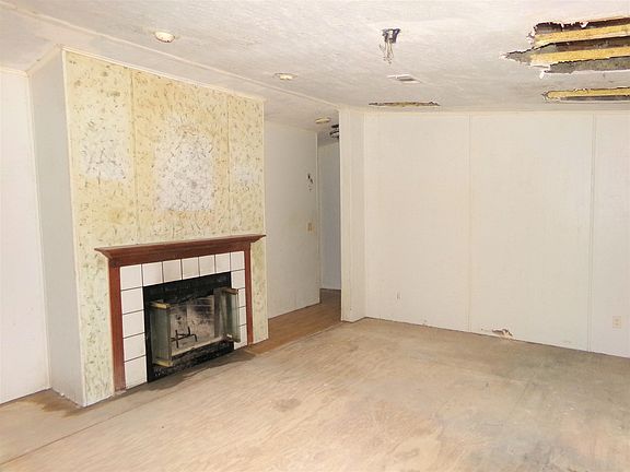 4th image of 16818 Talquin Springs Dr