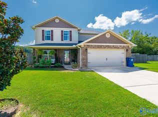 113 Hunter Way, Owens Cross Roads, AL 35763