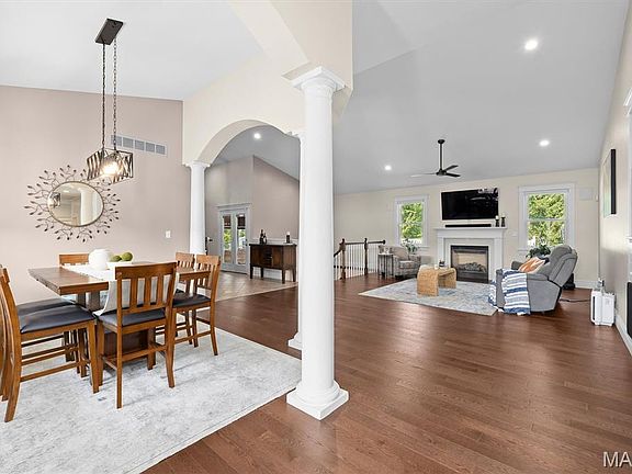 4th image of 417 Marbleton Cir