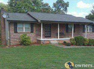 1613 N Courtney Oak Ln, Knoxville, TN 37938