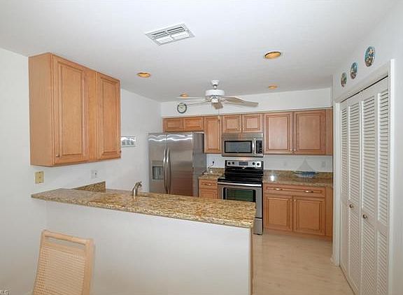 4th image of 13150 Whitehaven Ln APT 131