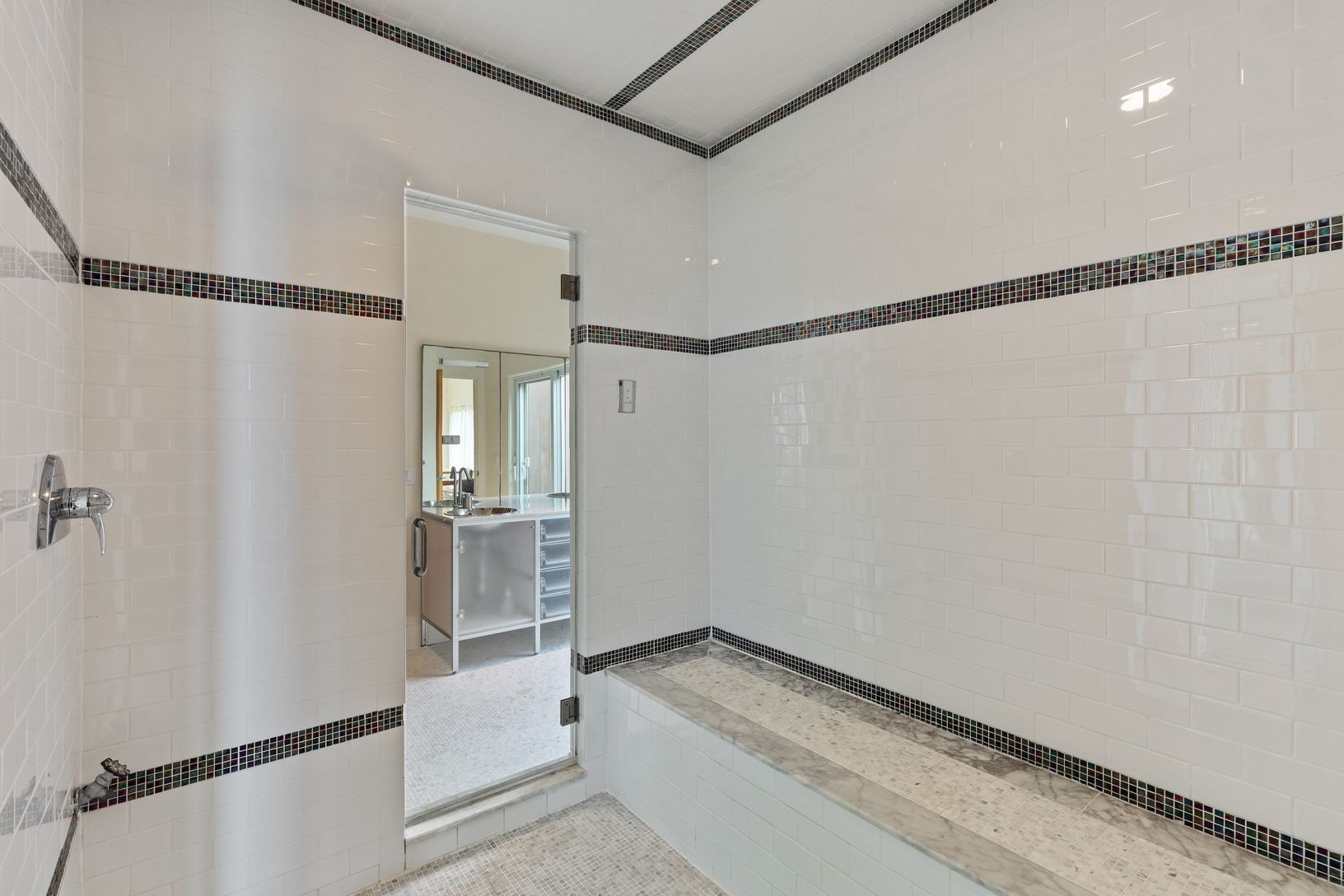 Steam Shower