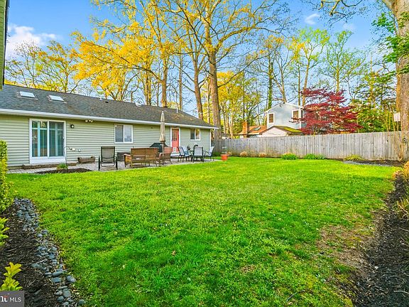 3rd image of 376 Beech Trl