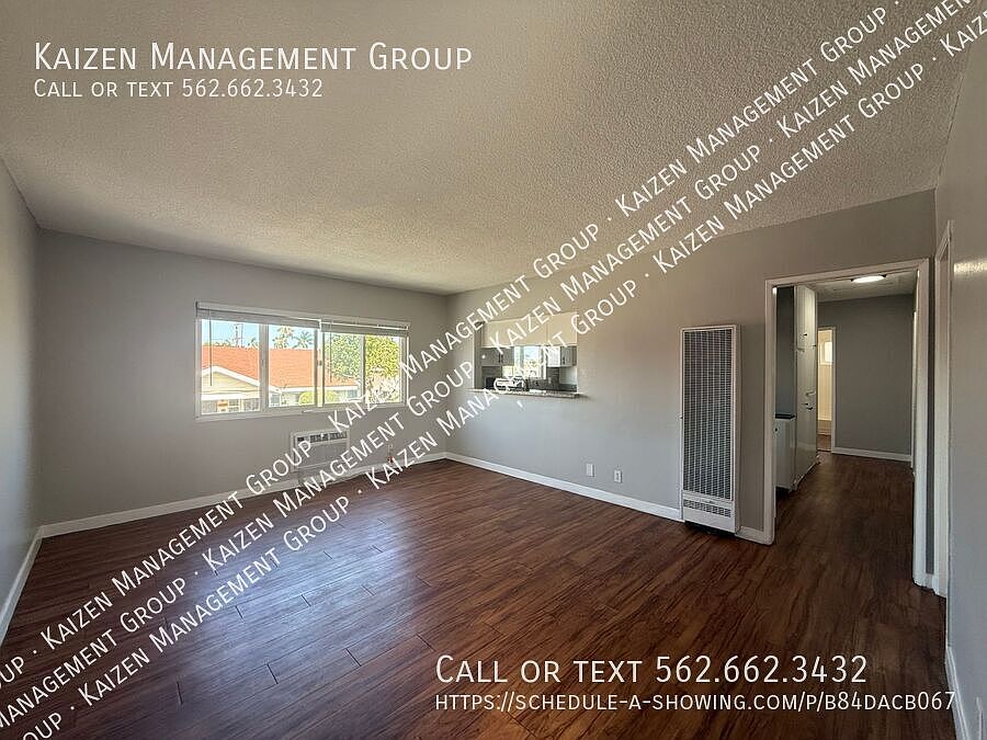 1st image of 2284 Locust Ave #5