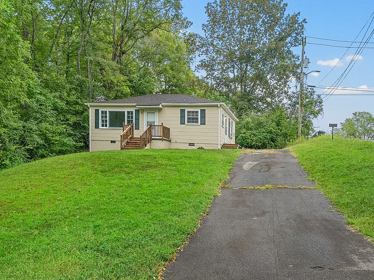 443 Gary Hills Dr — Photo 4