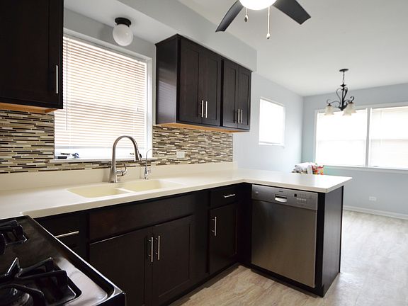 2nd image of 7134 W Summerdale Ave