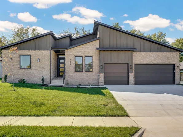 1688 E Cobblestone Drive, Ozark, MO 65721