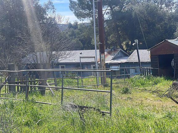 5th image of 1951 Lake Morena Dr