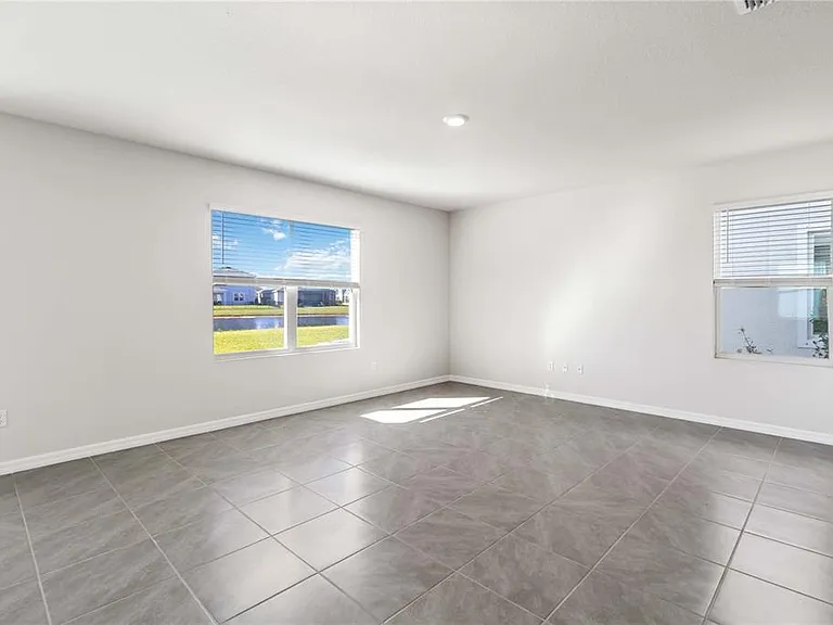 3394 Hilltop Cir — Photo 17