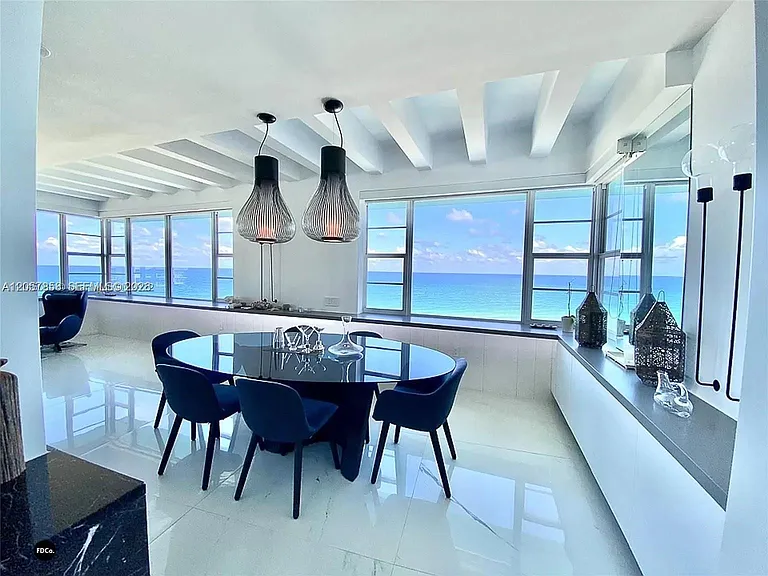 5255 Collins Ave #9E — Photo 1