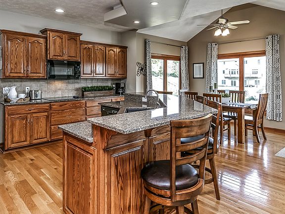 5th image of 5006 Westlake Cir