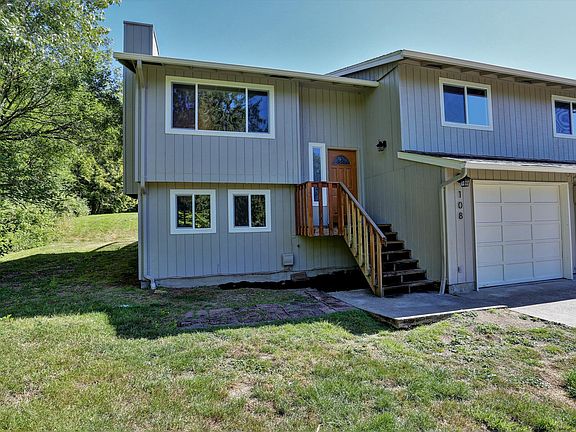 2nd image of 108 W Beacon Hill Dr