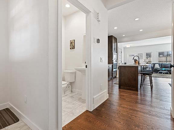 3rd image of 20731 99th Ave NW