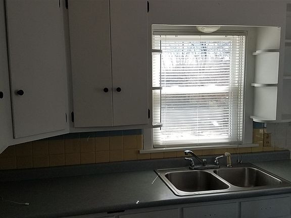 5th image of 1180 Woodridge Ave #381