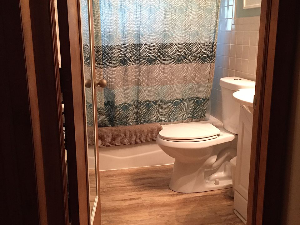 2nd image of 2381 Bingham Ave