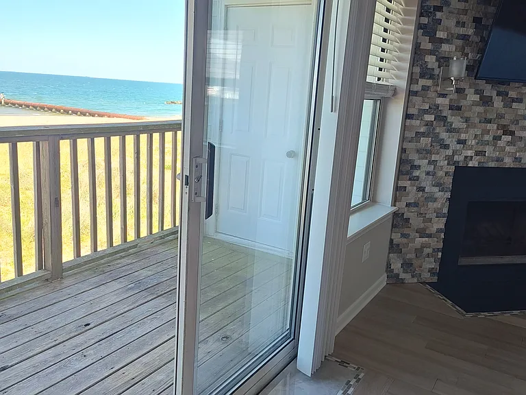 810 E Ocean View Ave — Photo 7