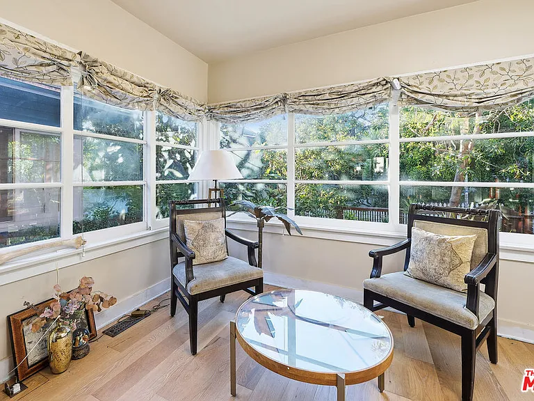 34 Park Ave — Photo 14