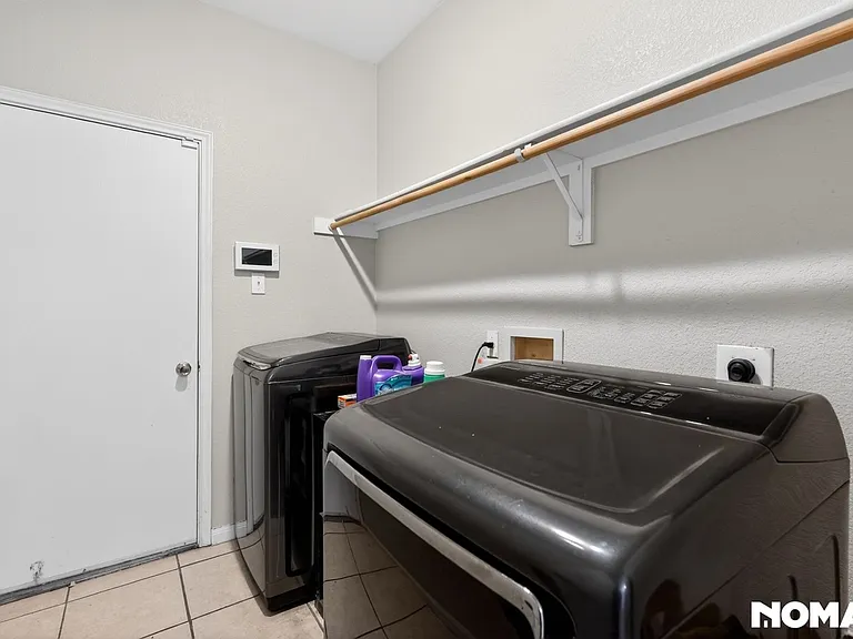 509 Tundra Dr — Photo 3