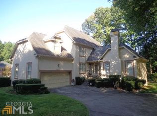 5761 Wolf Laurel Dr, Lilburn, GA 30047