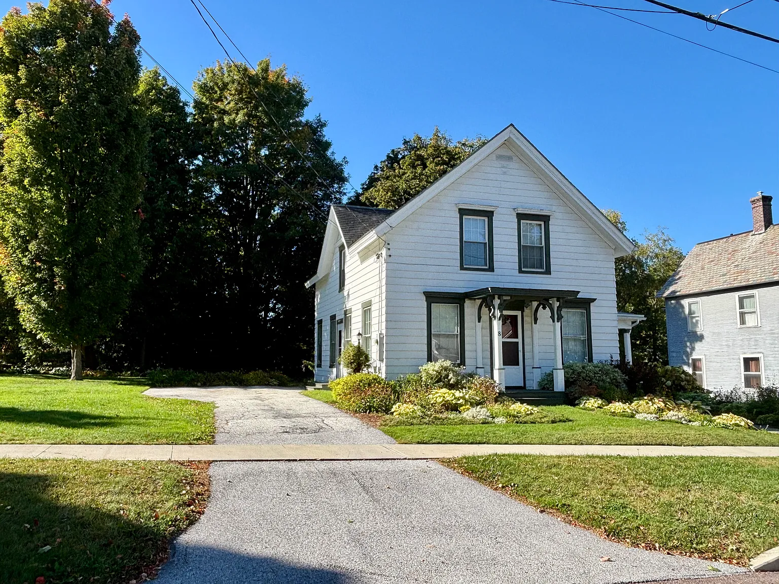 3 bed, 1626 sqft, $2,200 — Photo 2