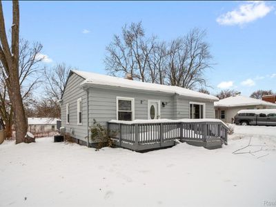 (Undisclosed Address), Waterford, MI, 48328