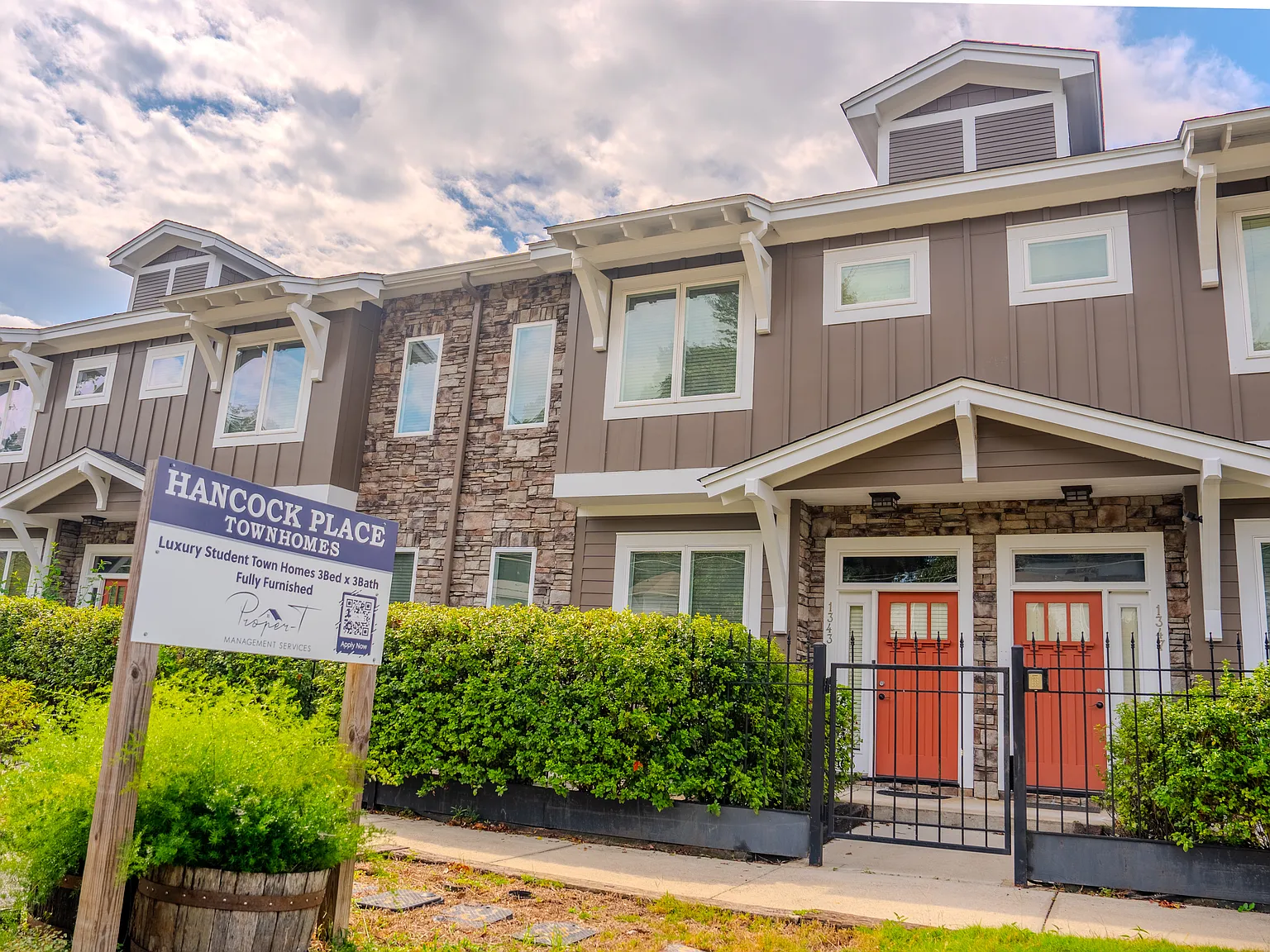1339 Hancock Ct — Photo 2