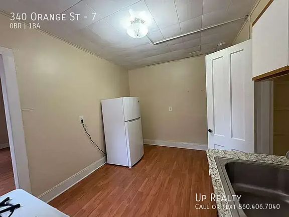 4th image of 340 Orange St APT 7