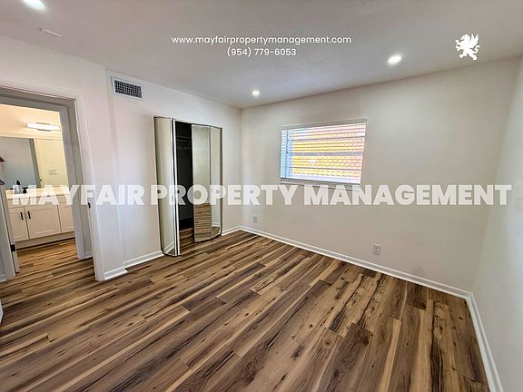 4th image of 1534 SE 15th St #8