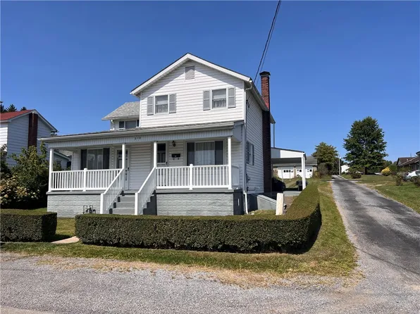 210 Perry St, Punxsutawney, PA 15767