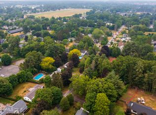 12 Wagner Rd, Saratoga Springs, NY 12866