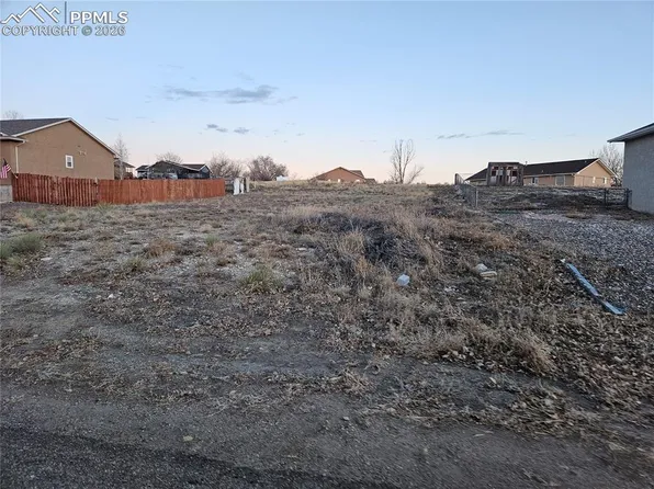 866 S Sterling Dr, Pueblo West, CO 81007