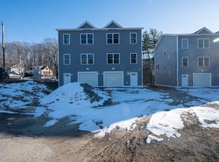 26-28 Apthorp St, Worcester, MA 01606