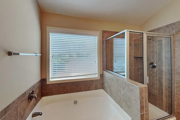 917 Upland Ct — Photo 12