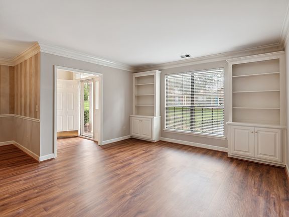 4th image of 1527 Brentwood Pointe