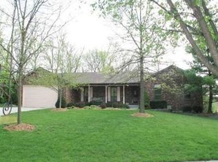1632 Oak Valley Dr, Fairfield, OH 45014