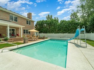 5721 Stillwater Ln, Midland, MI 48642