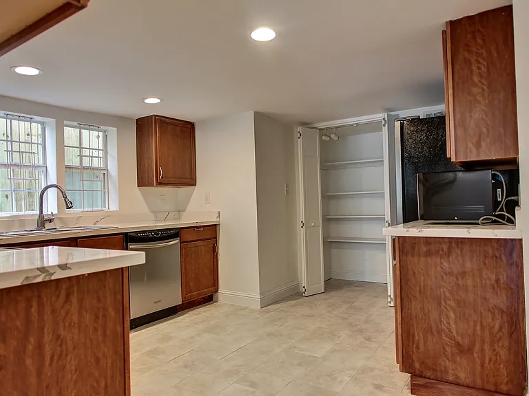 2107 General Taylor St #A — Photo 9