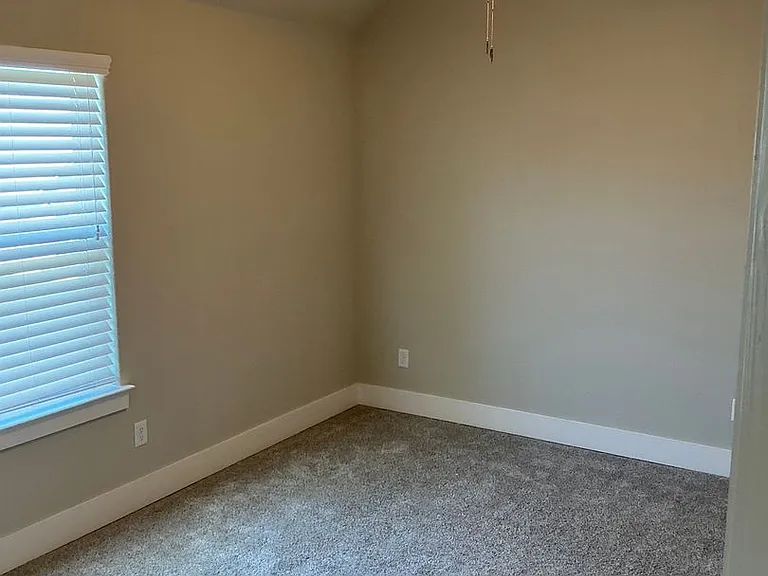 640 The Cottages Dr — Photo 38