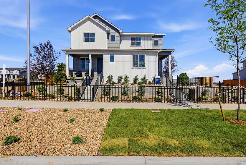 Capella Model Exterior