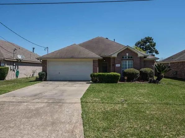 5650 Emily Ln, Beaumont, TX 77713