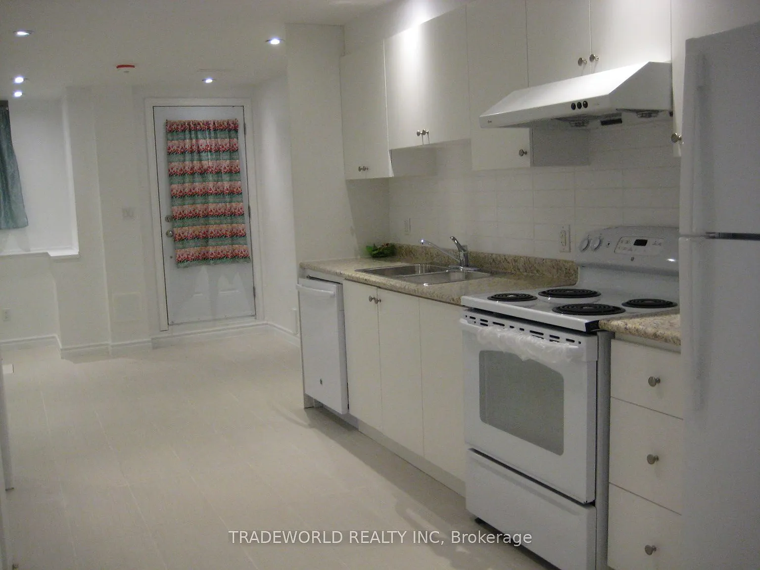 2 bed, $2,000 — Photo 3